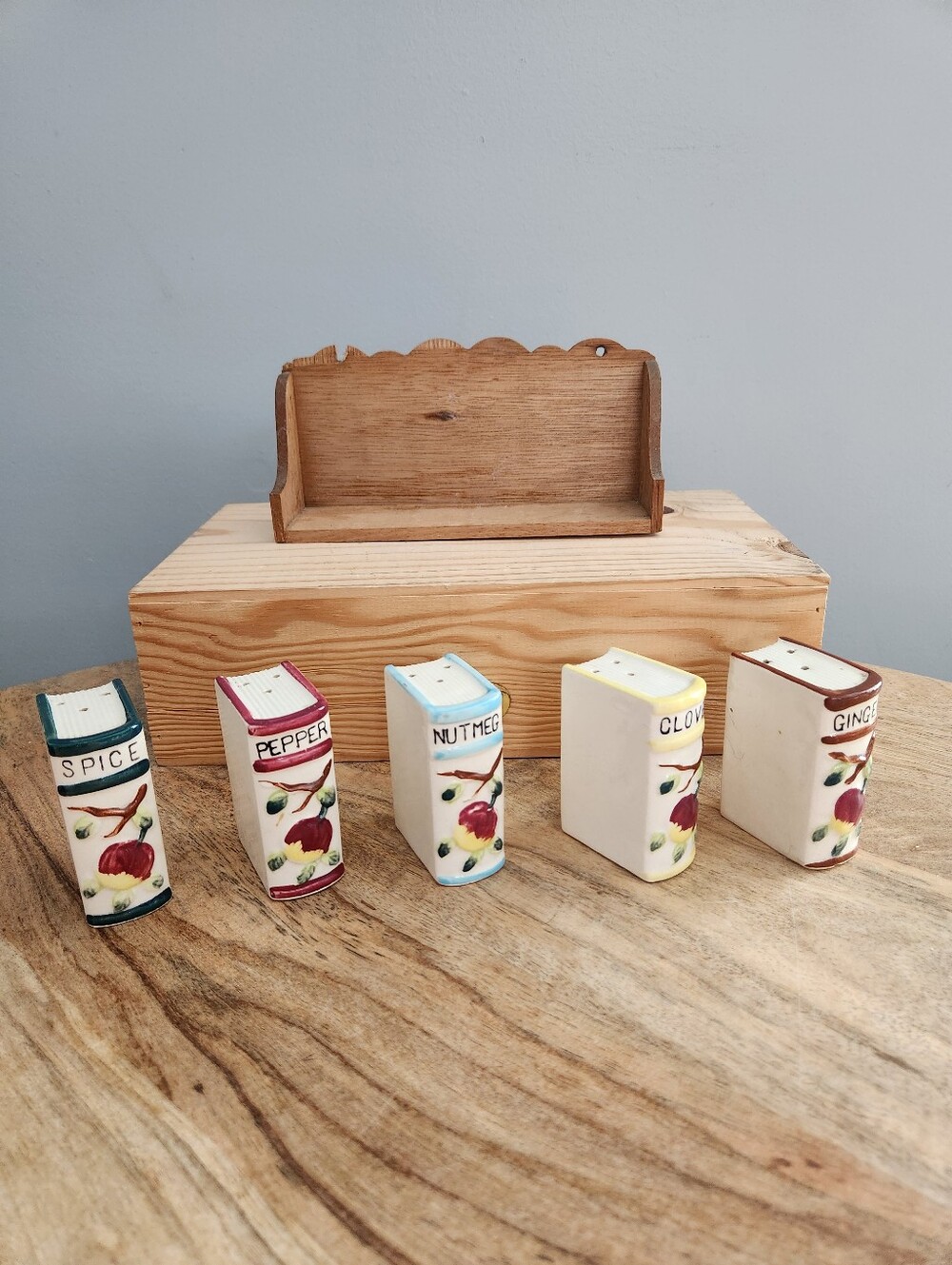 Vintage Ceramic Book Shaped Spice Jar Set with Wooden Rack - Incomplete Set - Picture 11 of 16